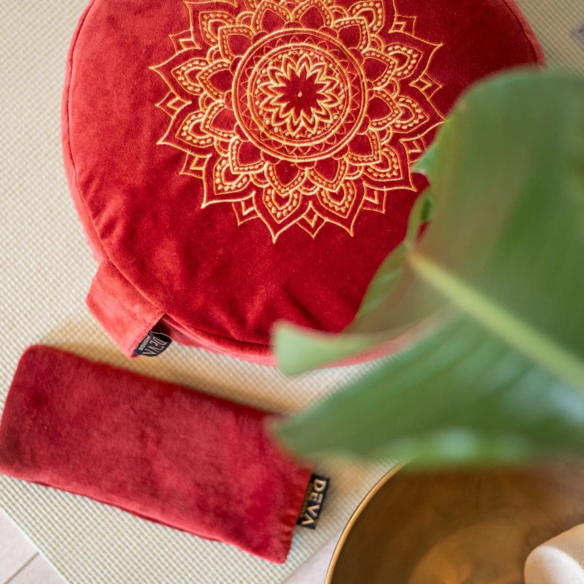 Deva Yoga - Meditatiekussen velvet - Dark Terra Mandala - Image 4