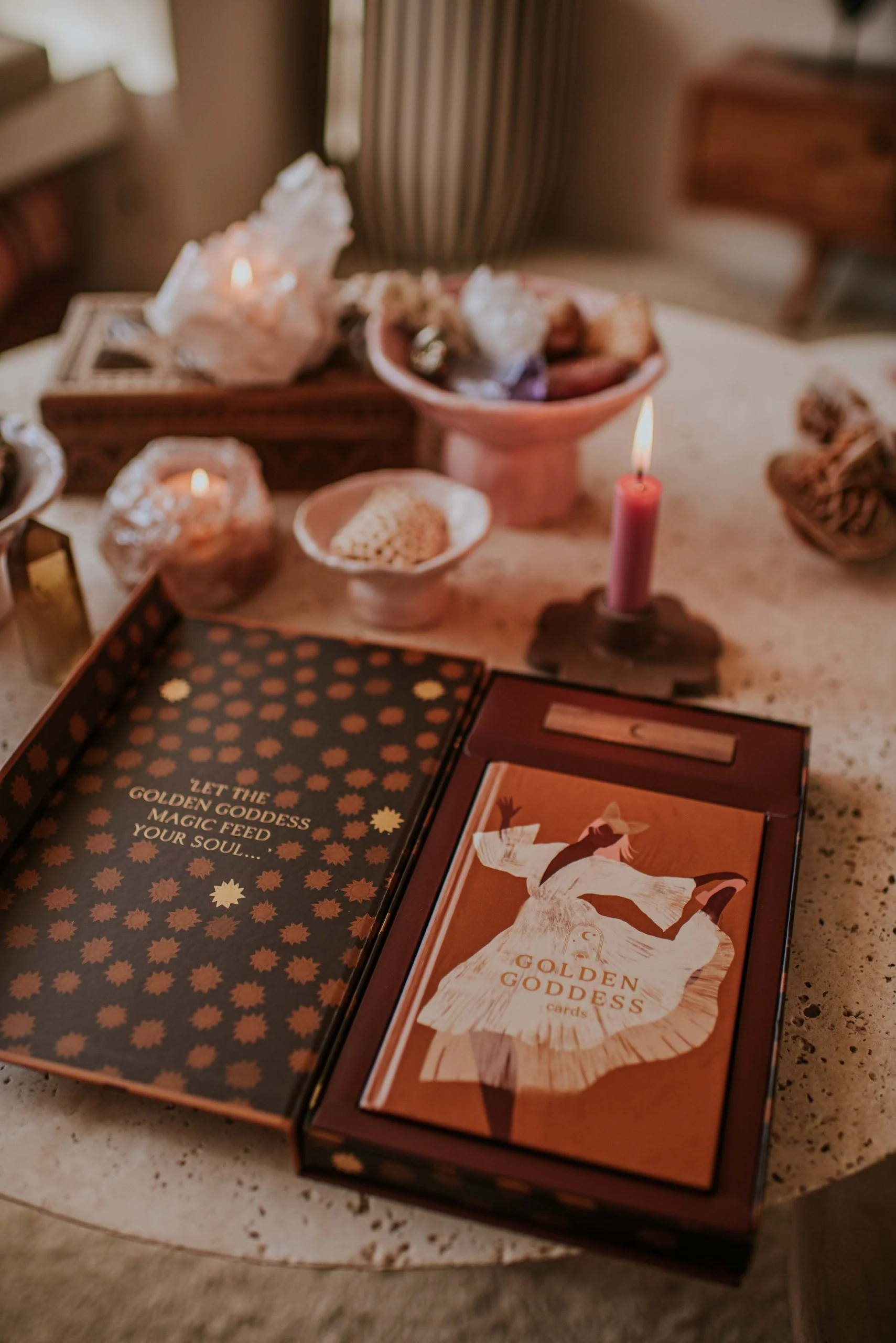 Golden goddess book & cards - Image 5
