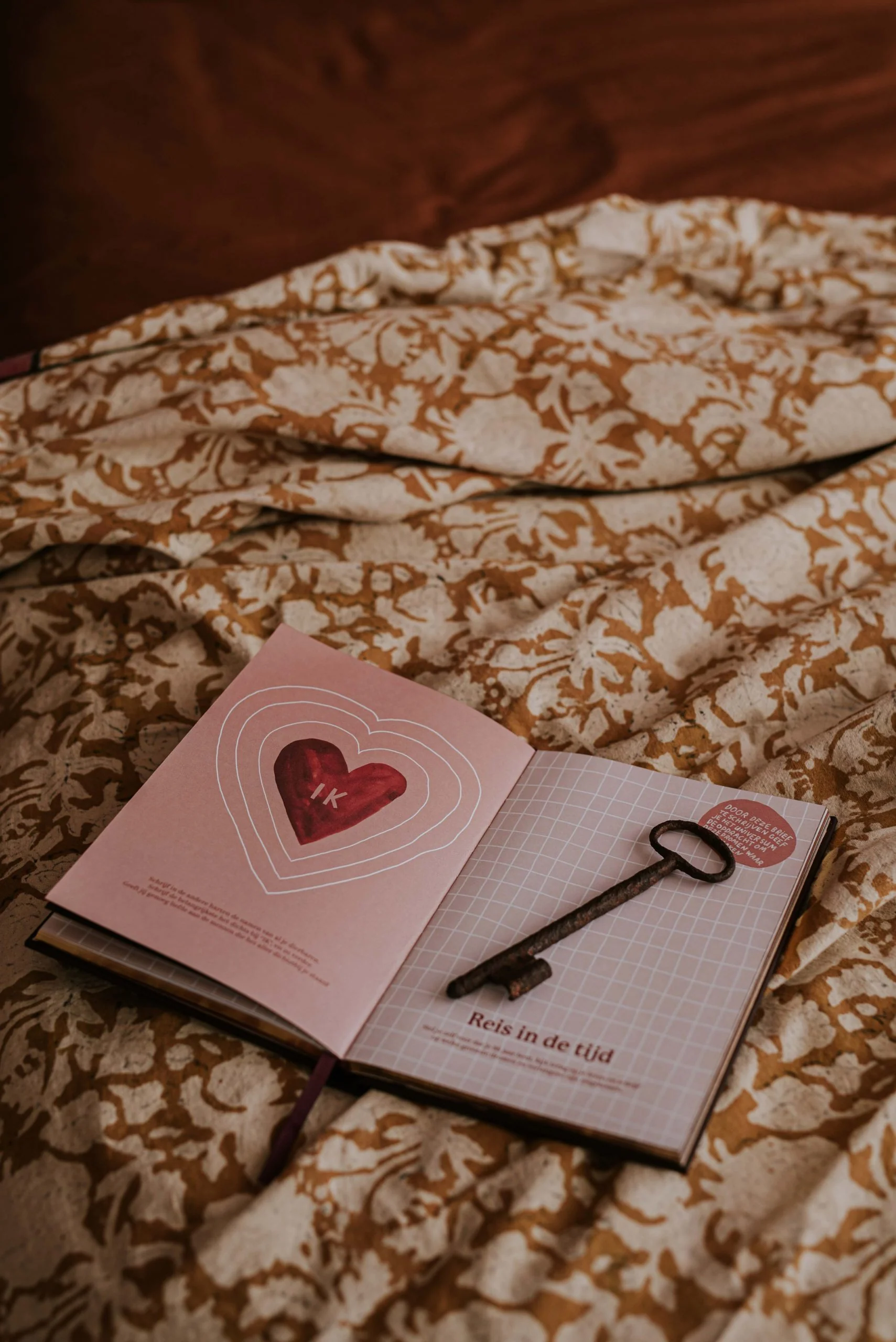 Journal Het boek dat je opent (donkerrood) - Image 3