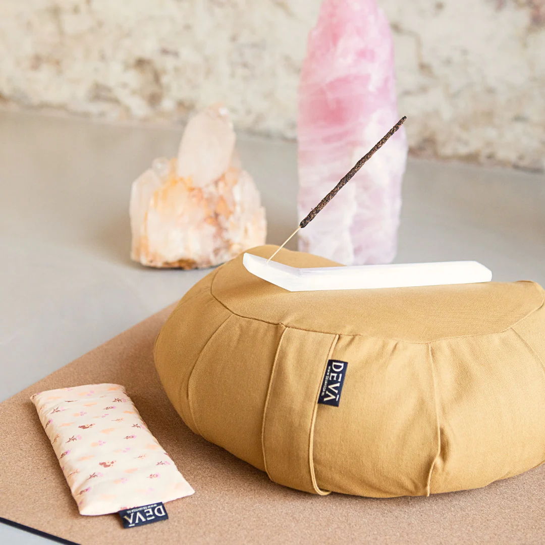 Deva Yoga - Oogkussen lavendel zijde - Floral Beige - Image 4
